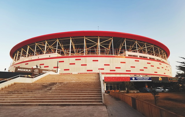 北京时间12月10日凌晨04：00，2025-26赛季欧冠联赛阶段第6轮。