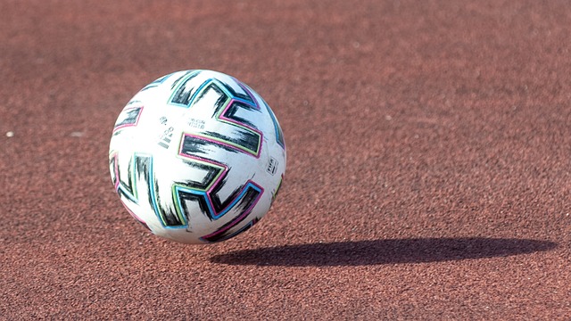 CBA杯战报：洛夫顿19分，上海101-78大胜香港金牛